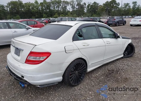 2009 Mercedes-Benz C 300 Sport 4Matic из США, поврежденный, VIN WDDGF81X39R080982